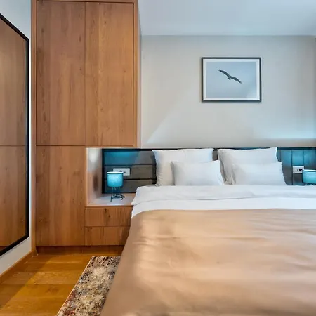 Stella Apartment
